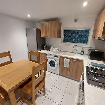 Cosy North Kensington Family Apartment For 4 Persons - Children Stay Free Londra Dış mekan fotoğraf